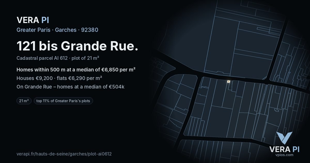 121 bis Grande Rue, Garches at night – the plot lit, the parcels around coloured by the prices near them