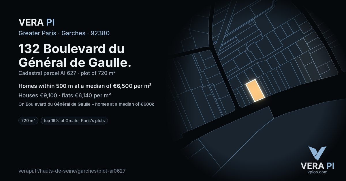 132 Boulevard du Général de Gaulle, Garches at night – the plot lit, the parcels around coloured by the prices near them
