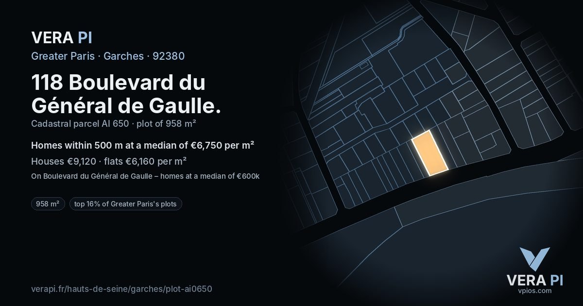 118 Boulevard du Général de Gaulle, Garches at night – the plot lit, the parcels around coloured by the prices near them