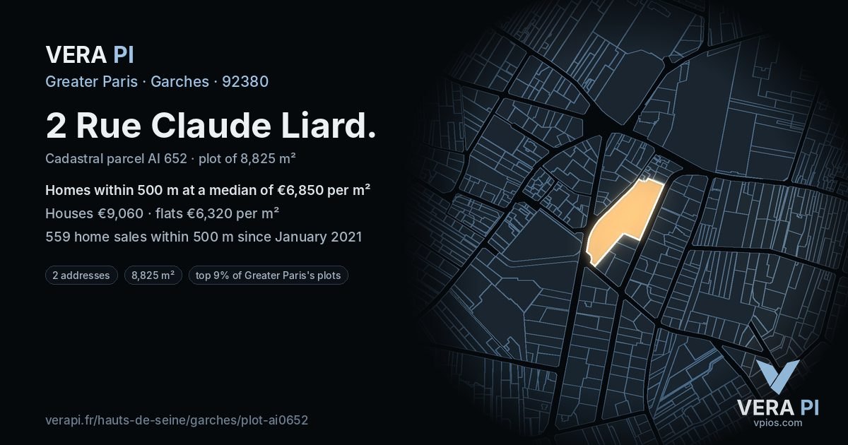2 Rue Claude Liard, Garches at night – the plot lit, the parcels around coloured by the prices near them