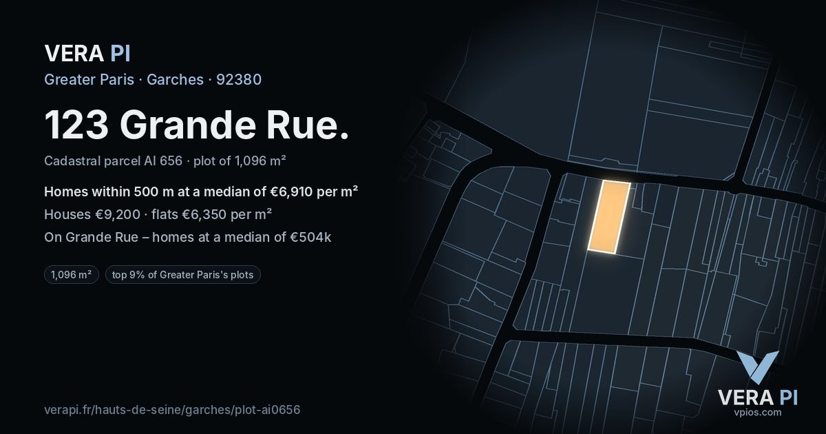 123 Grande Rue, Garches at night – the plot lit, the parcels around coloured by the prices near them