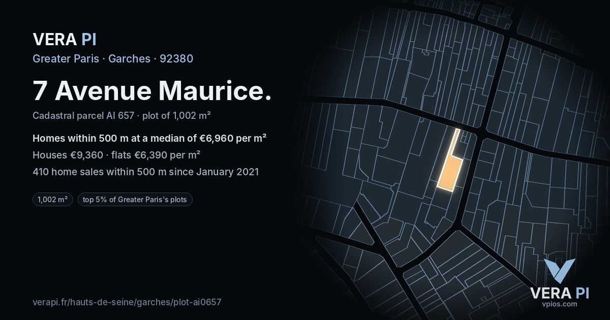 7 Avenue Maurice, Garches at night – the plot lit, the parcels around coloured by the prices near them