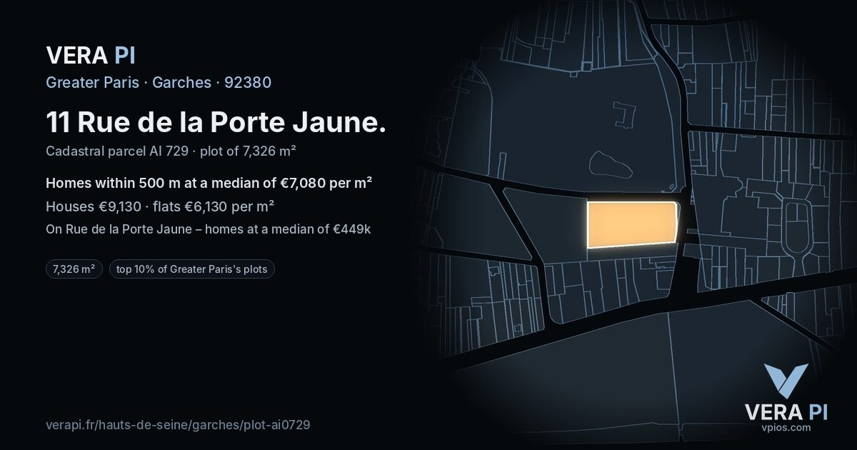 11 Rue de la Porte Jaune, Garches at night – the plot lit, the parcels around coloured by the prices near them