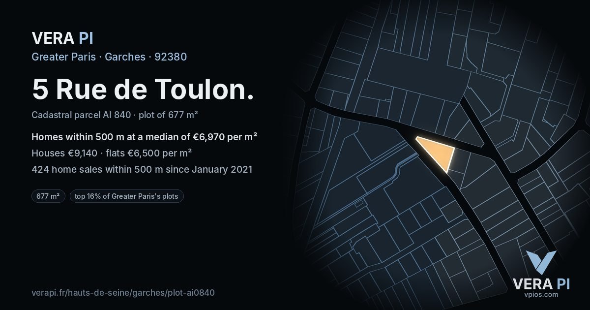 5 Rue de Toulon, Garches at night – the plot lit, the parcels around coloured by the prices near them