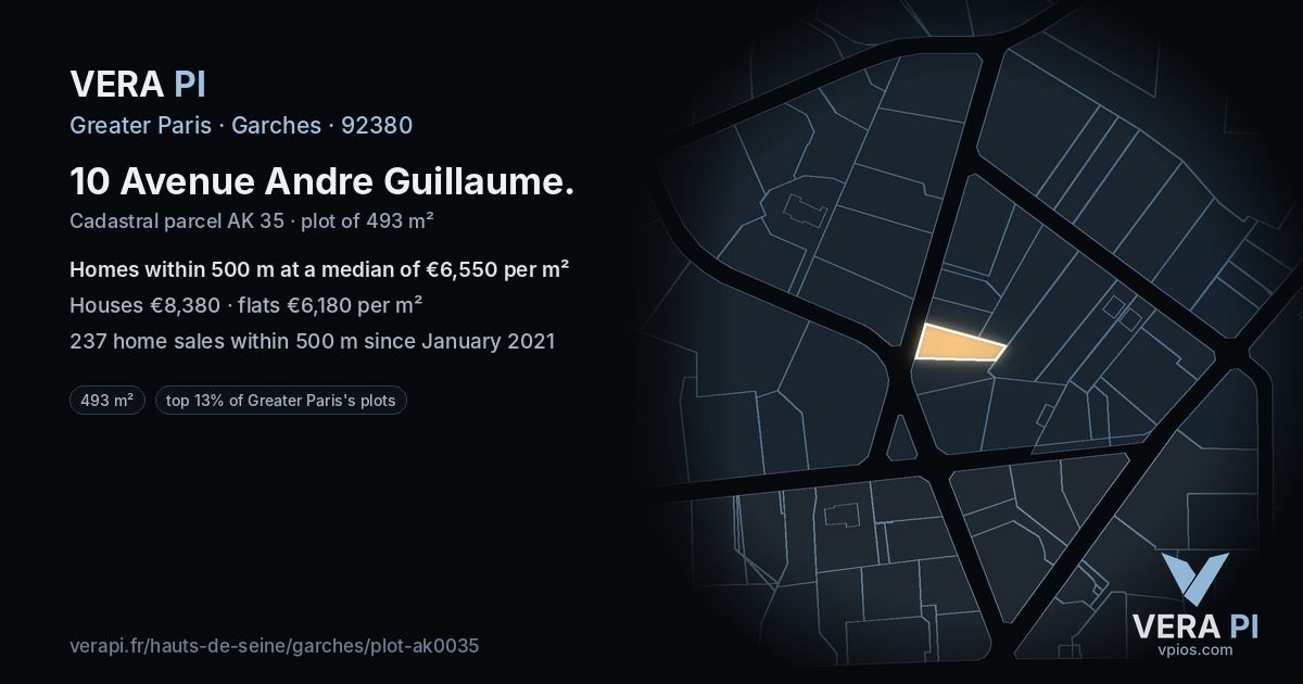 10 Avenue Andre Guillaume, Garches at night – the plot lit, the parcels around coloured by the prices near them