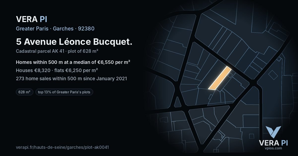 5 Avenue Léonce Bucquet, Garches at night – the plot lit, the parcels around coloured by the prices near them