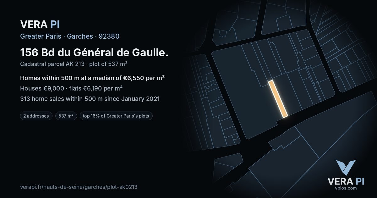 156 Bd du Général de Gaulle, Garches at night – the plot lit, the parcels around coloured by the prices near them