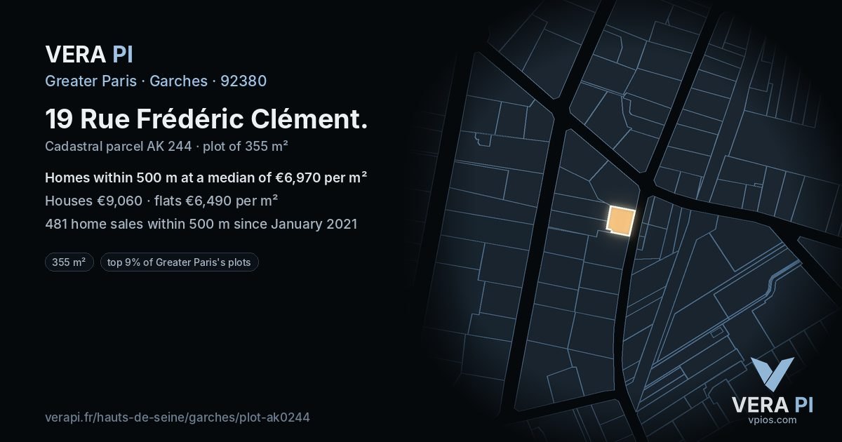 19 Rue Frédéric Clément, Garches at night – the plot lit, the parcels around coloured by the prices near them