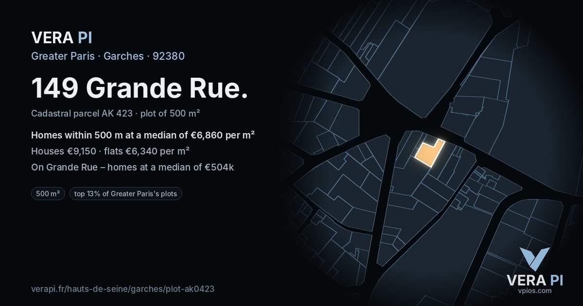 149 Grande Rue, Garches at night – the plot lit, the parcels around coloured by the prices near them