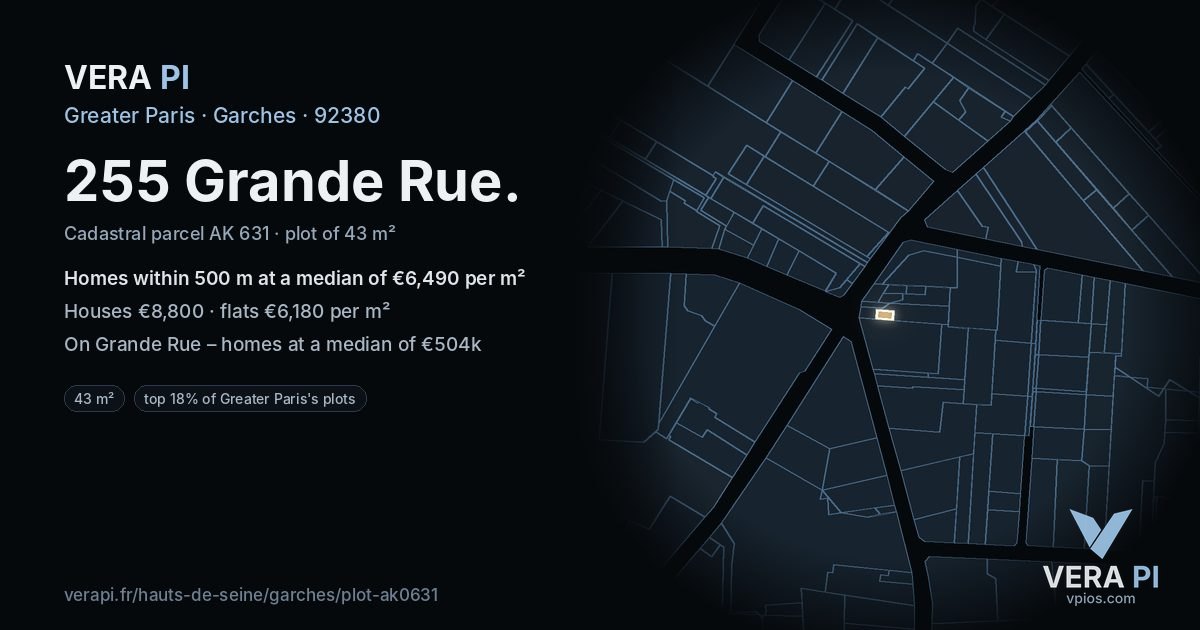 255 Grande Rue, Garches at night – the plot lit, the parcels around coloured by the prices near them