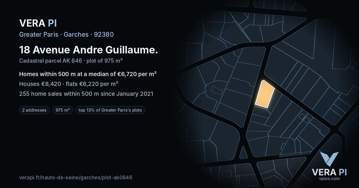 18 Avenue Andre Guillaume, Garches at night – the plot lit, the parcels around coloured by the prices near them