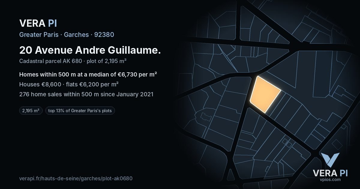 20 Avenue Andre Guillaume, Garches at night – the plot lit, the parcels around coloured by the prices near them