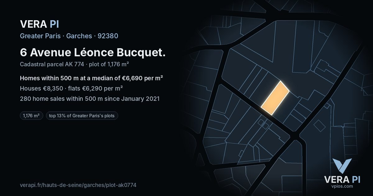 6 Avenue Léonce Bucquet, Garches at night – the plot lit, the parcels around coloured by the prices near them
