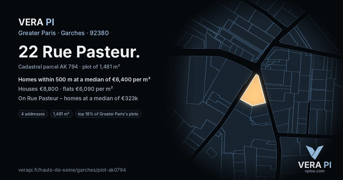 22 Rue Pasteur, Garches at night – the plot lit, the parcels around coloured by the prices near them