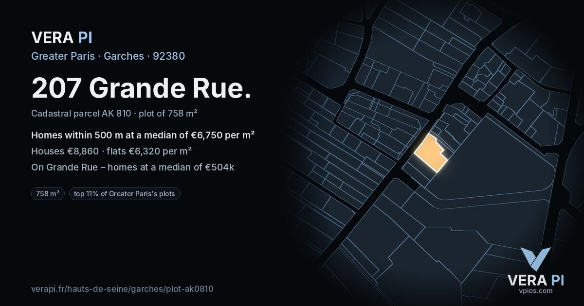 207 Grande Rue, Garches at night – the plot lit, the parcels around coloured by the prices near them