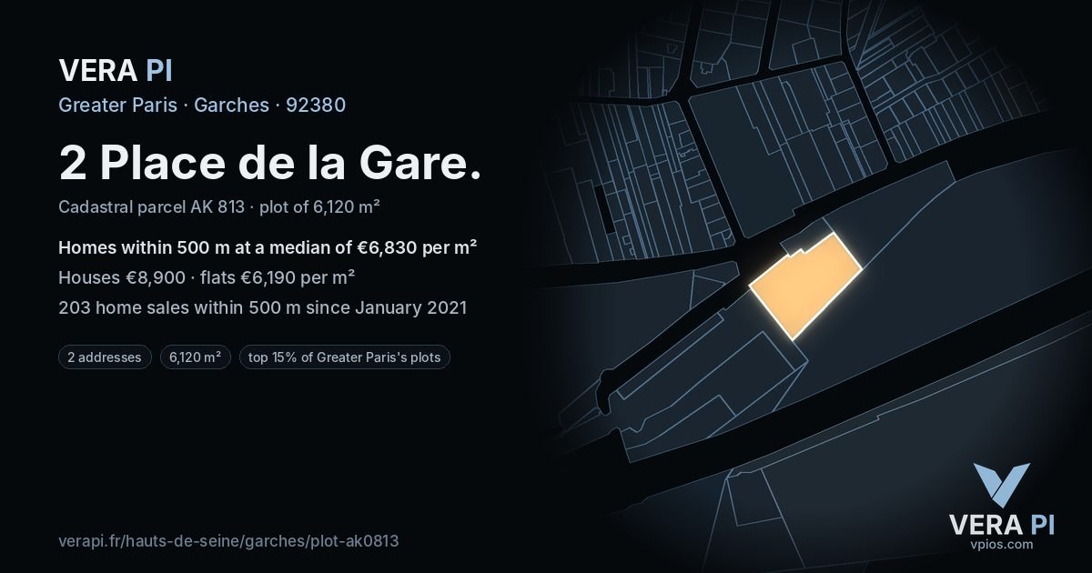 2 Place de la Gare, Garches at night – the plot lit, the parcels around coloured by the prices near them