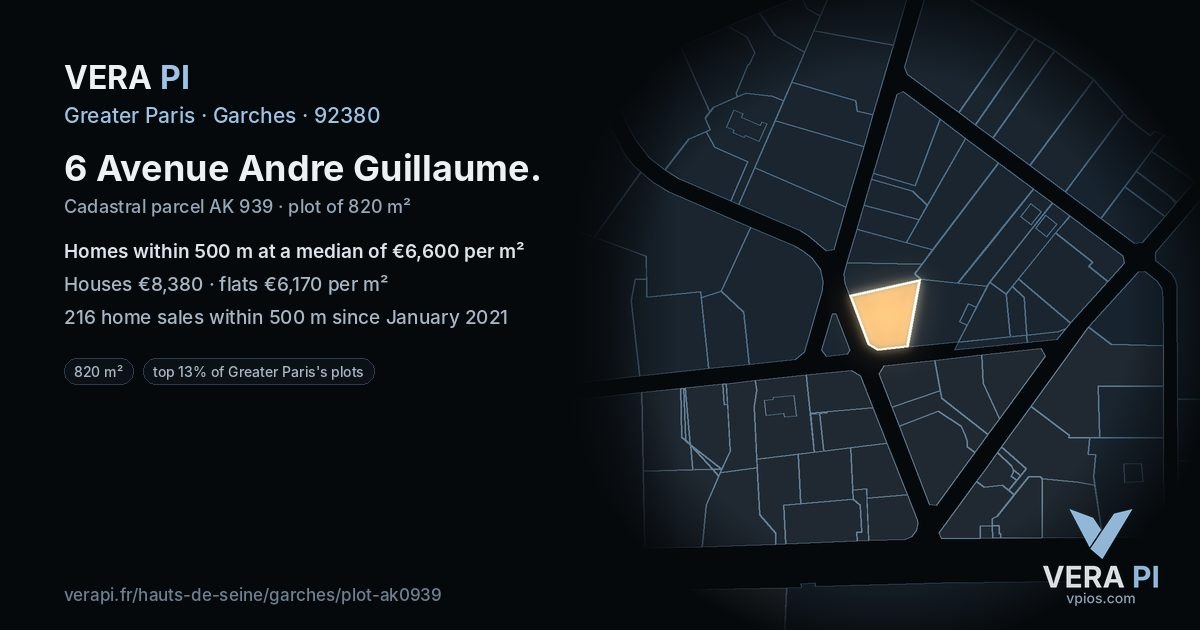 6 Avenue Andre Guillaume, Garches at night – the plot lit, the parcels around coloured by the prices near them