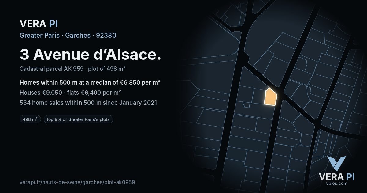 3 Avenue d’Alsace, Garches at night – the plot lit, the parcels around coloured by the prices near them
