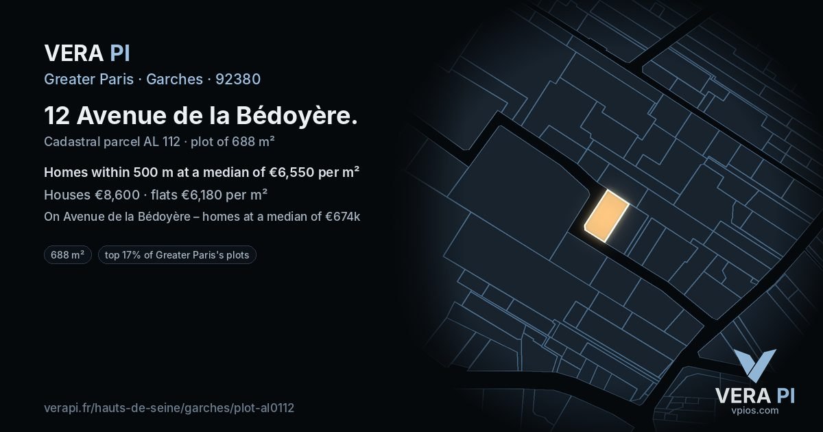 12 Avenue de la Bédoyère, Garches at night – the plot lit, the parcels around coloured by the prices near them