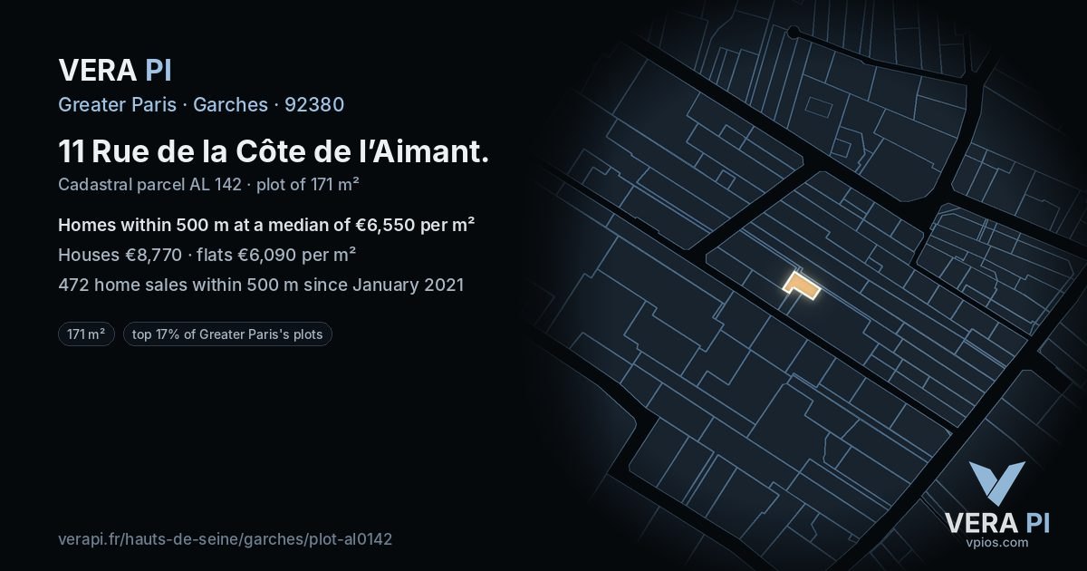 11 Rue de la Côte de l’Aimant, Garches at night – the plot lit, the parcels around coloured by the prices near them