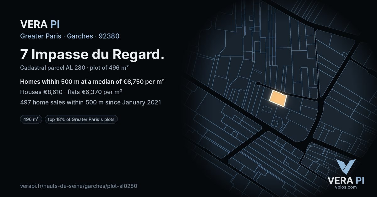 7 Impasse du Regard, Garches at night – the plot lit, the parcels around coloured by the prices near them