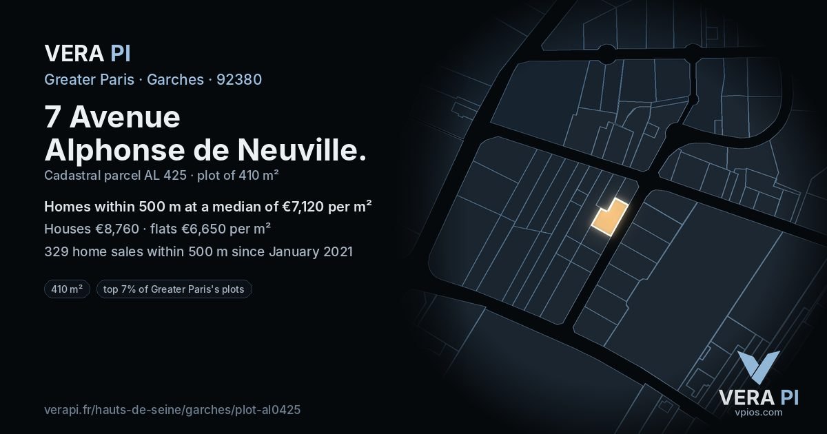7 Avenue Alphonse de Neuville, Garches at night – the plot lit, the parcels around coloured by the prices near them