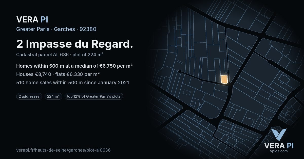 2 Impasse du Regard, Garches at night – the plot lit, the parcels around coloured by the prices near them