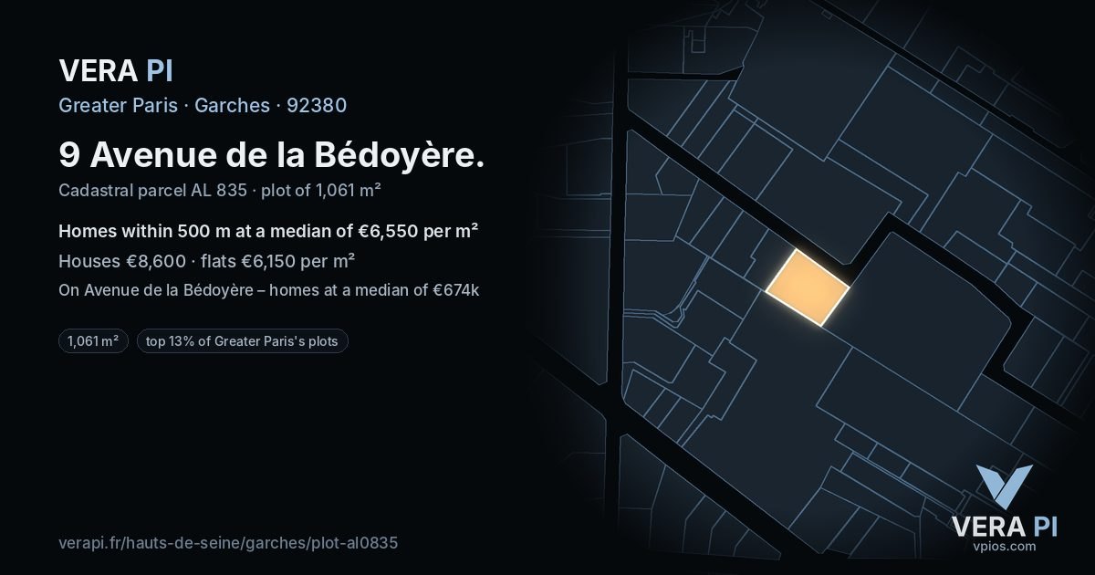 9 Avenue de la Bédoyère, Garches at night – the plot lit, the parcels around coloured by the prices near them