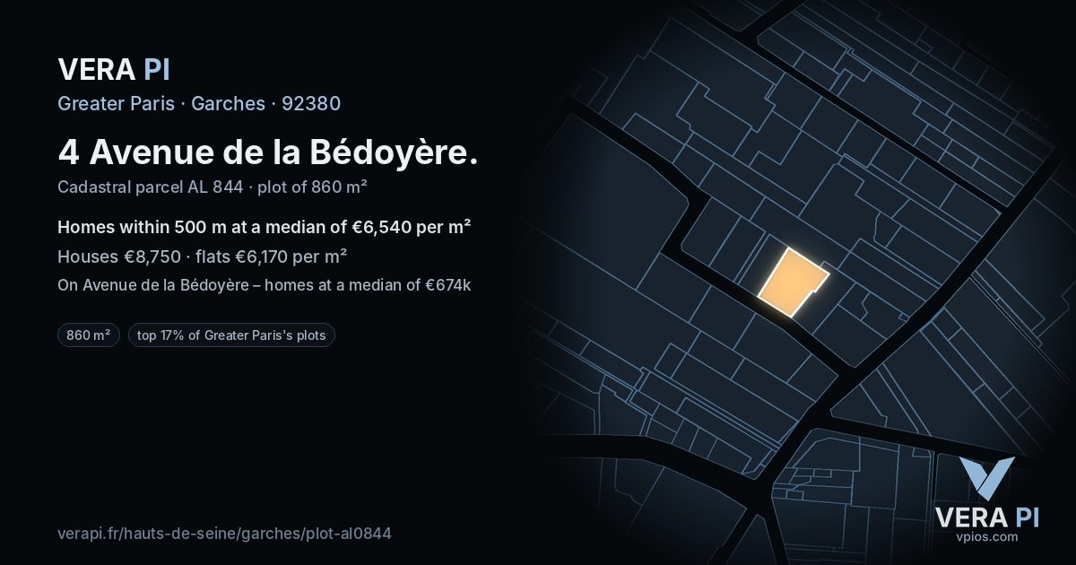 4 Avenue de la Bédoyère, Garches at night – the plot lit, the parcels around coloured by the prices near them