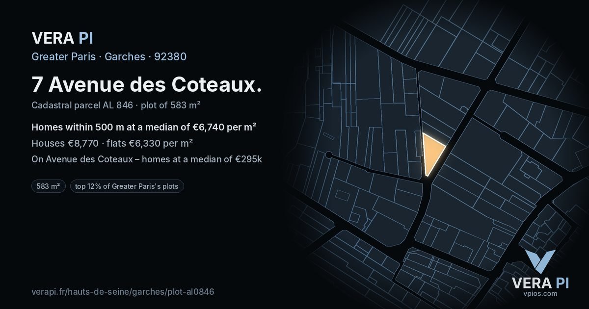 7 Avenue des Coteaux, Garches at night – the plot lit, the parcels around coloured by the prices near them