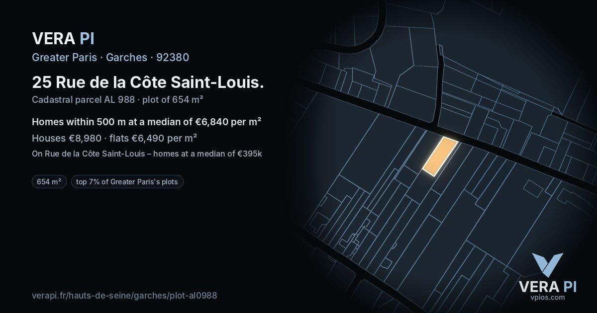 25 Rue de la Côte Saint-Louis, Garches at night – the plot lit, the parcels around coloured by the prices near them