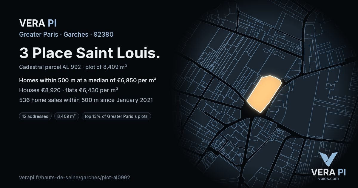 3 Place Saint Louis, Garches at night – the plot lit, the parcels around coloured by the prices near them
