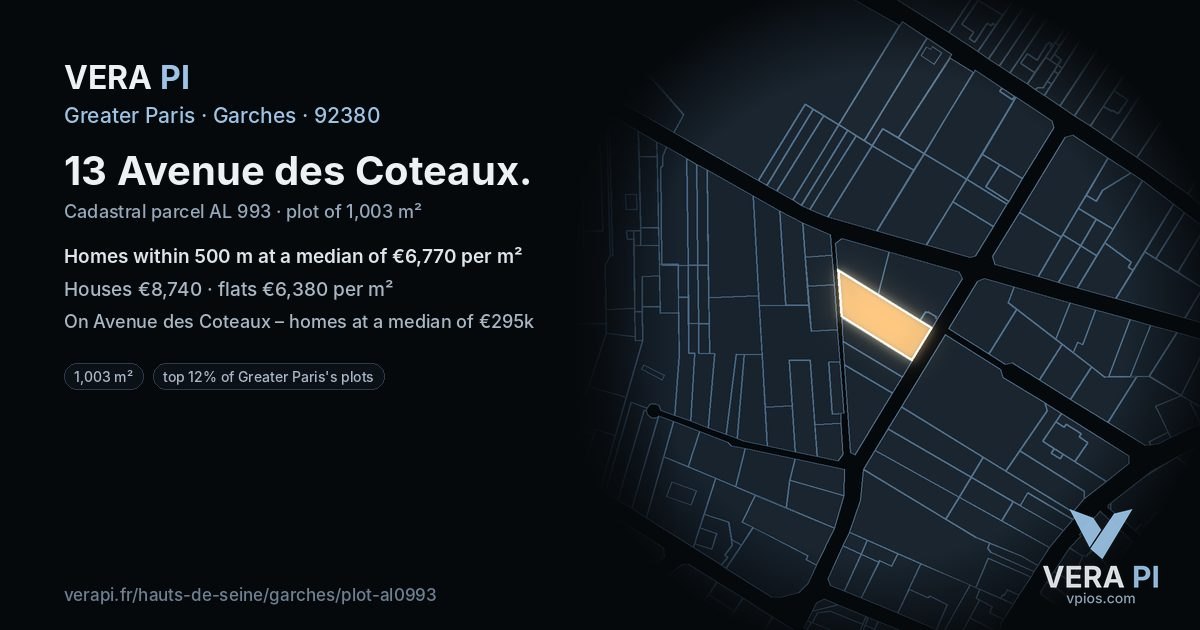 13 Avenue des Coteaux, Garches at night – the plot lit, the parcels around coloured by the prices near them