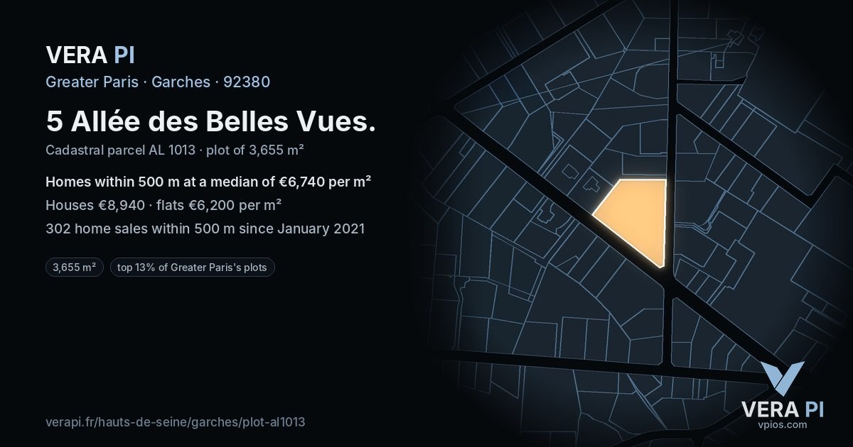 5 Allée des Belles Vues, Garches at night – the plot lit, the parcels around coloured by the prices near them
