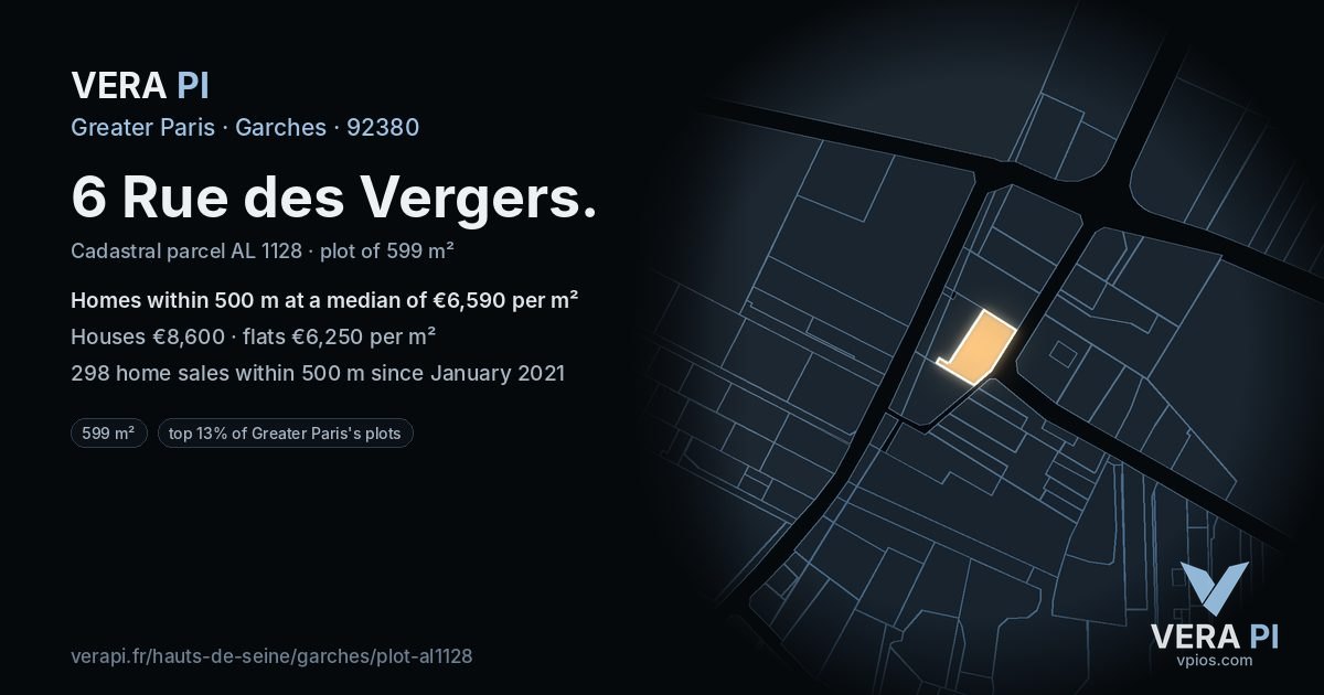 6 Rue des Vergers, Garches at night – the plot lit, the parcels around coloured by the prices near them