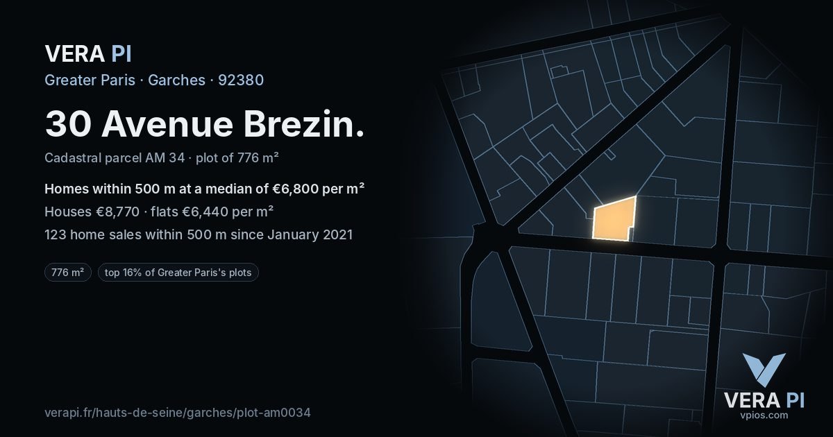 30 Avenue Brezin, Garches at night – the plot lit, the parcels around coloured by the prices near them