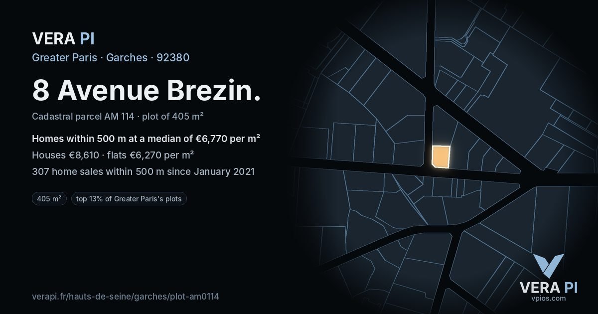8 Avenue Brezin, Garches at night – the plot lit, the parcels around coloured by the prices near them
