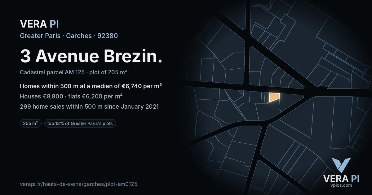 3 Avenue Brezin, Garches at night – the plot lit, the parcels around coloured by the prices near them
