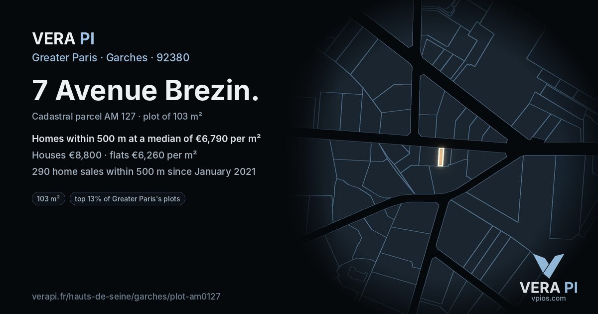 7 Avenue Brezin, Garches at night – the plot lit, the parcels around coloured by the prices near them