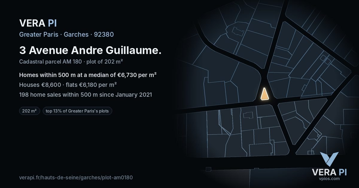 3 Avenue Andre Guillaume, Garches at night – the plot lit, the parcels around coloured by the prices near them
