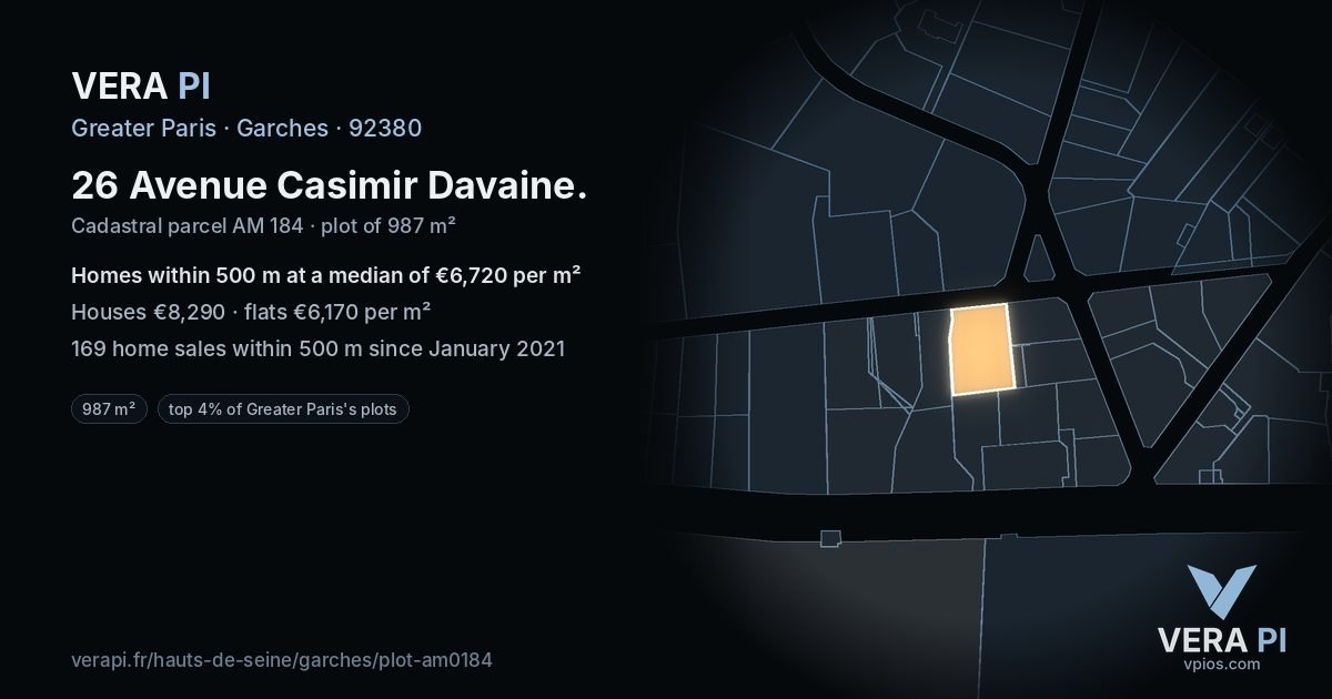 26 Avenue Casimir Davaine, Garches at night – the plot lit, the parcels around coloured by the prices near them