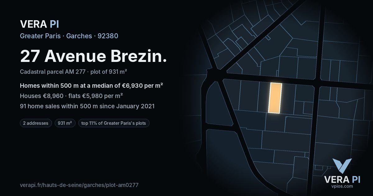 27 Avenue Brezin, Garches at night – the plot lit, the parcels around coloured by the prices near them