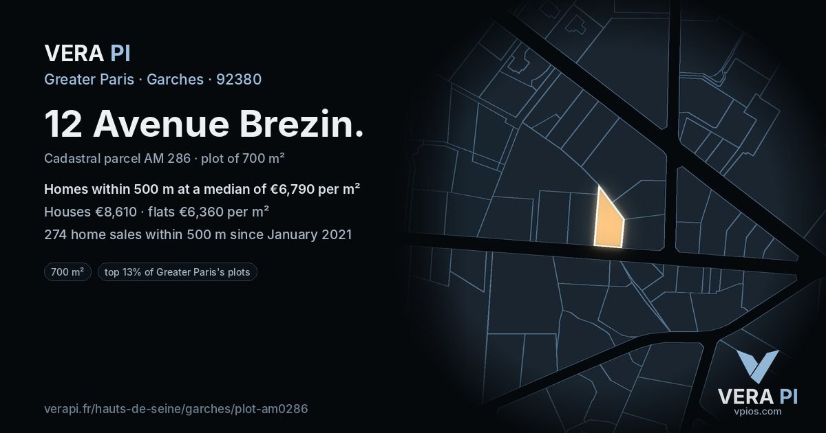 12 Avenue Brezin, Garches at night – the plot lit, the parcels around coloured by the prices near them