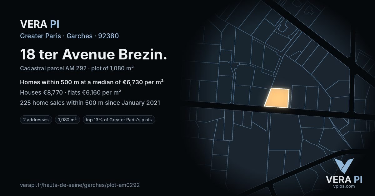 18 ter Avenue Brezin, Garches at night – the plot lit, the parcels around coloured by the prices near them