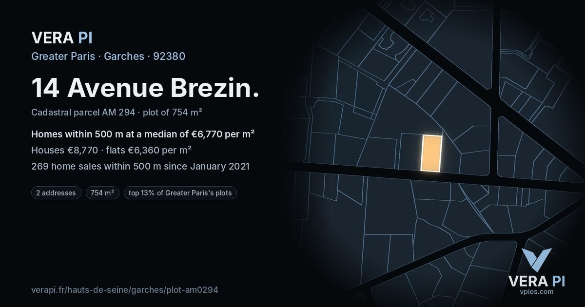 14 Avenue Brezin, Garches at night – the plot lit, the parcels around coloured by the prices near them