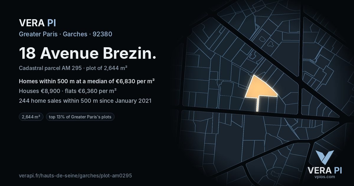 18 Avenue Brezin, Garches at night – the plot lit, the parcels around coloured by the prices near them