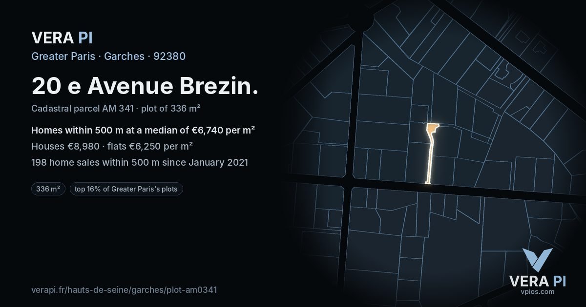 20 e Avenue Brezin, Garches at night – the plot lit, the parcels around coloured by the prices near them