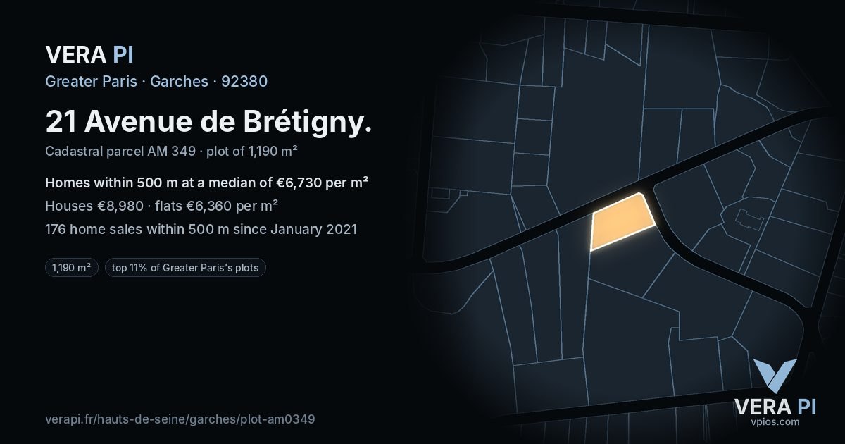 21 Avenue de Brétigny, Garches at night – the plot lit, the parcels around coloured by the prices near them
