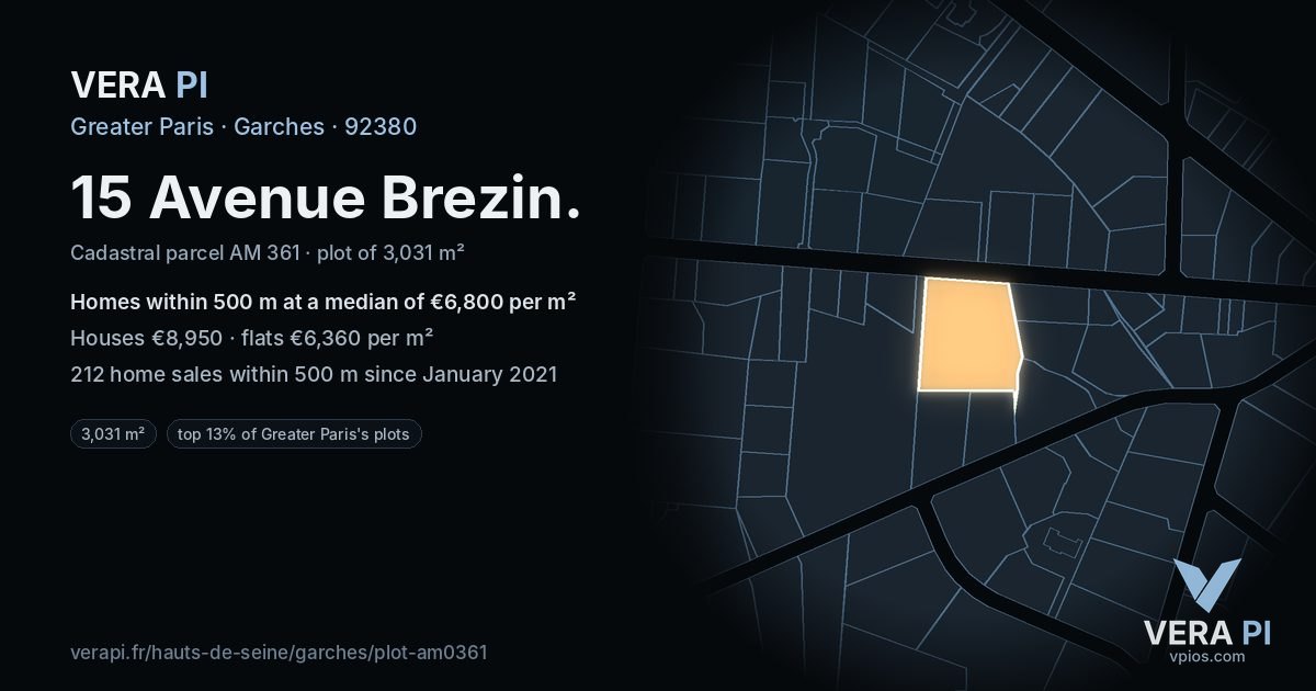 15 Avenue Brezin, Garches at night – the plot lit, the parcels around coloured by the prices near them