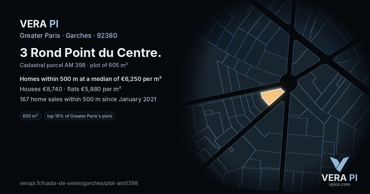 3 Rond Point du Centre, Garches at night – the plot lit, the parcels around coloured by the prices near them